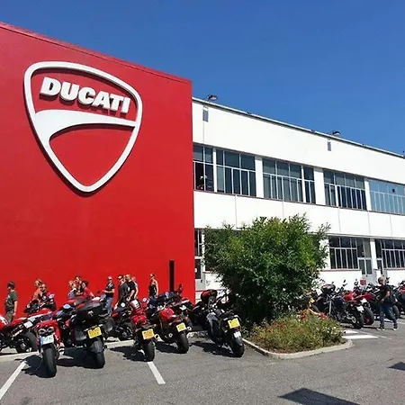 Lägenhet Sguardo A San Luca